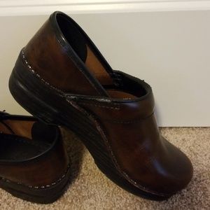 Brown Danskos
